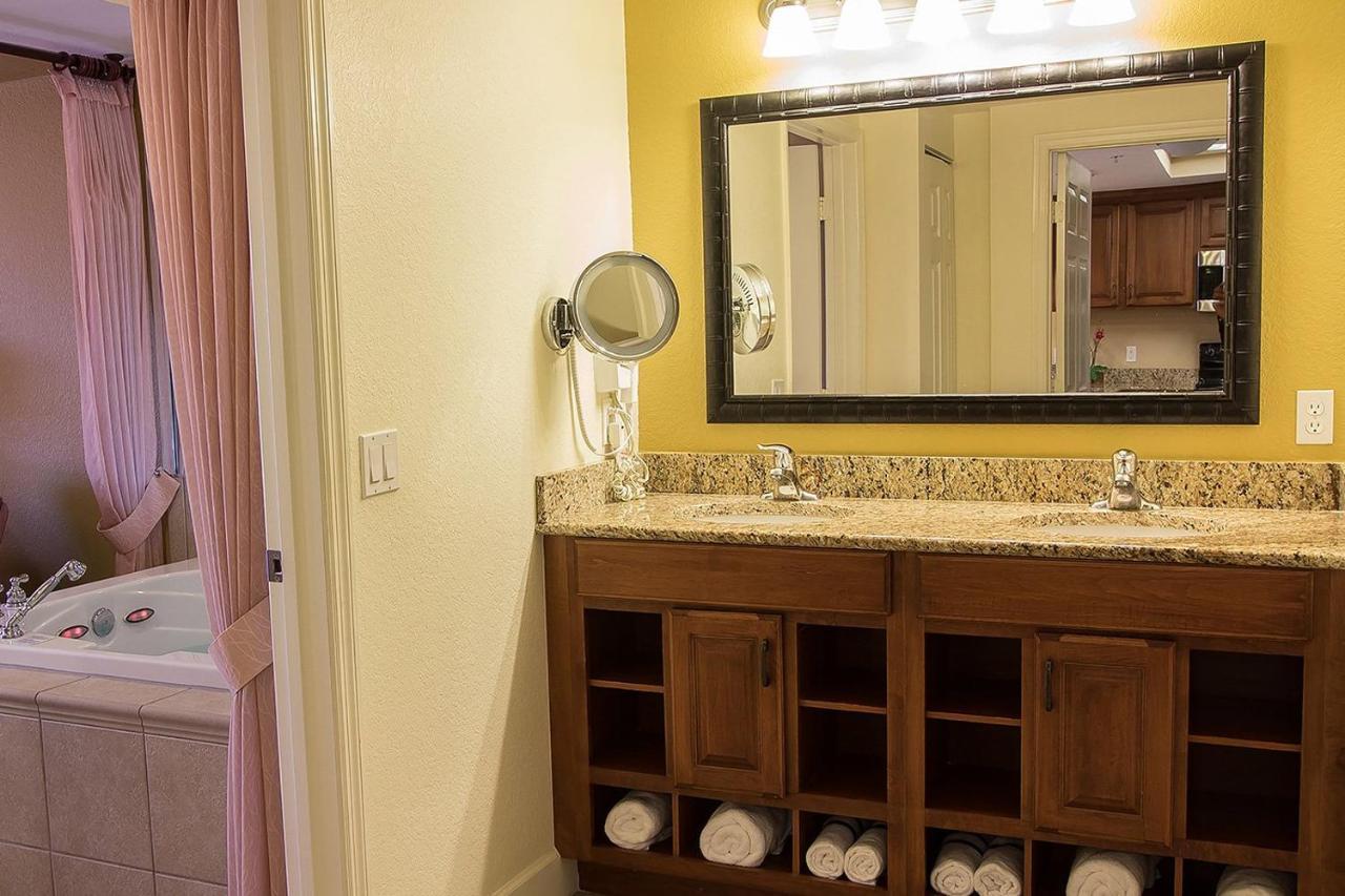 Stunning Condo Near Universal Studios Williamsburg Zewnętrze zdjęcie
